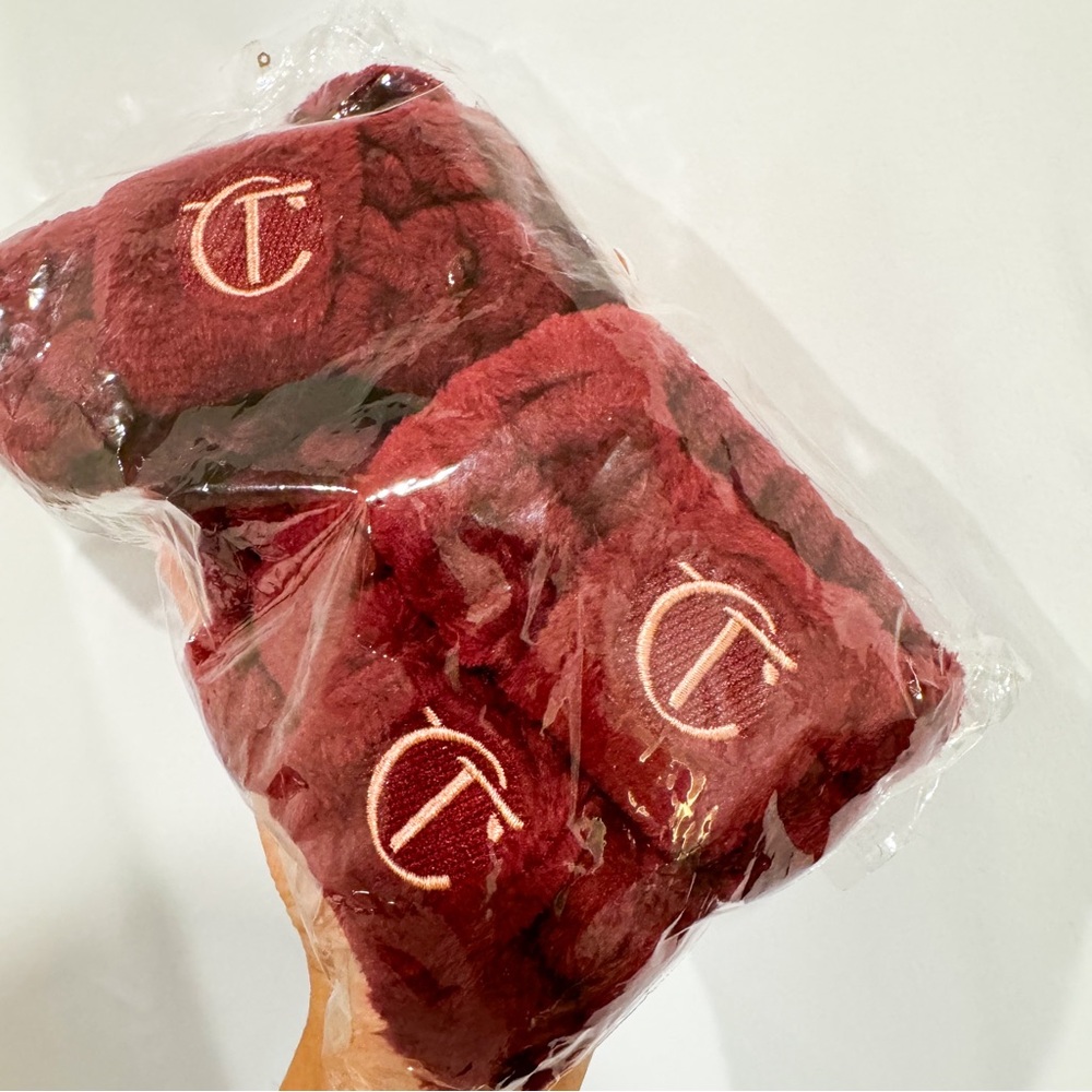 Charlotte Tillbury Headband and Wristlet Towels